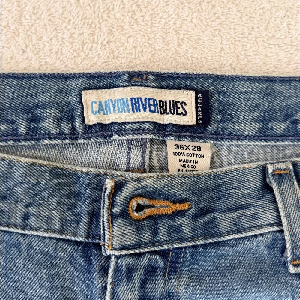 Canyon River Blues Relaxed Fit Light Blue Jeans